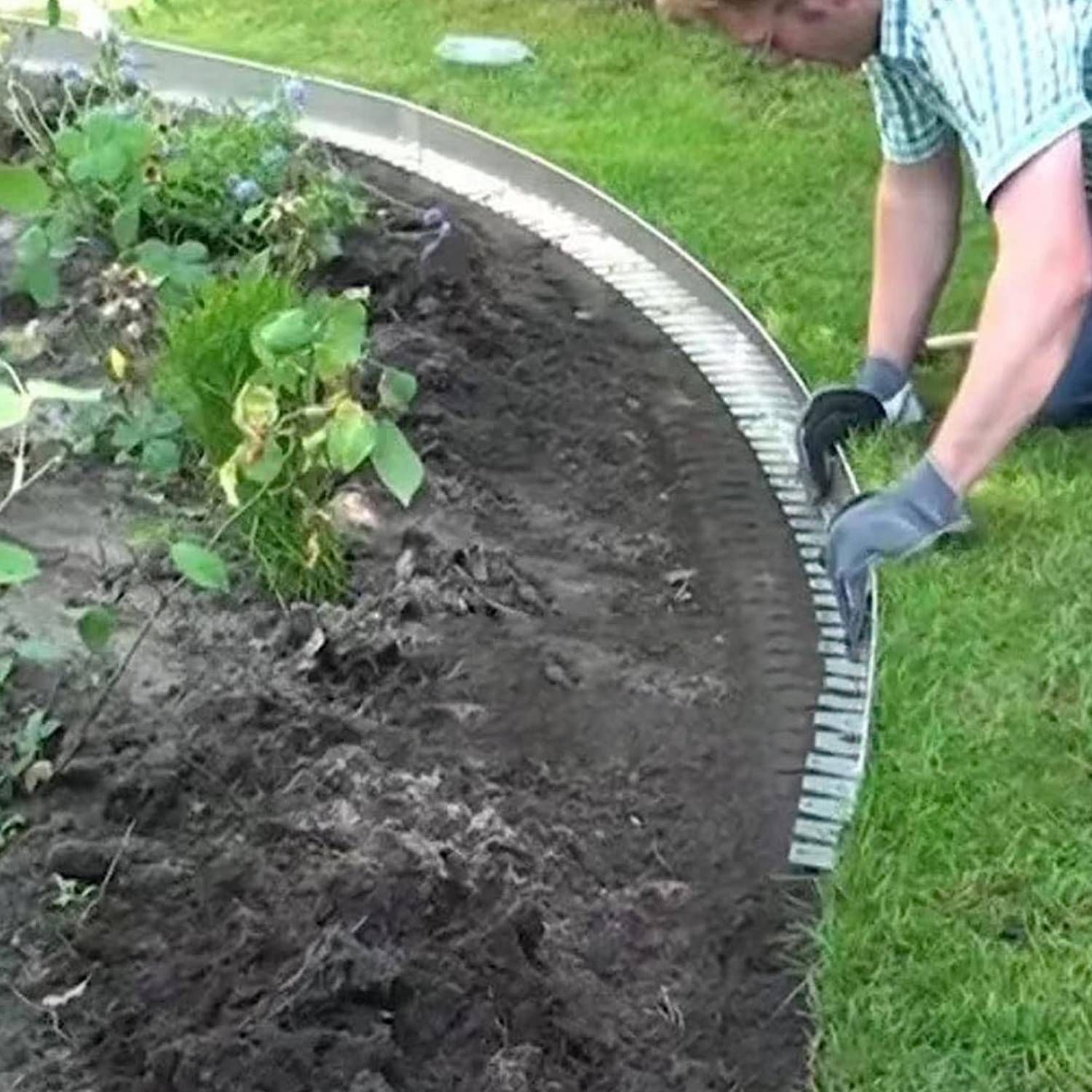 Stainless Garden Edging 50 mm (per metre)